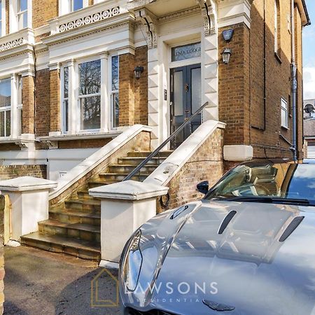 Stylish Living By Lawsons - 3 En Suites Windsor Exterior foto