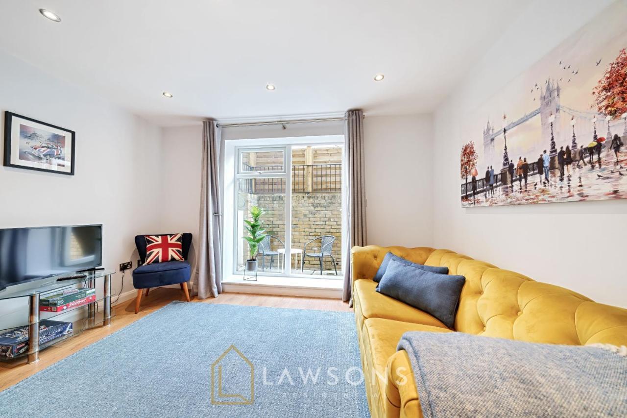 Stylish Living By Lawsons - 3 En Suites Windsor Exterior foto