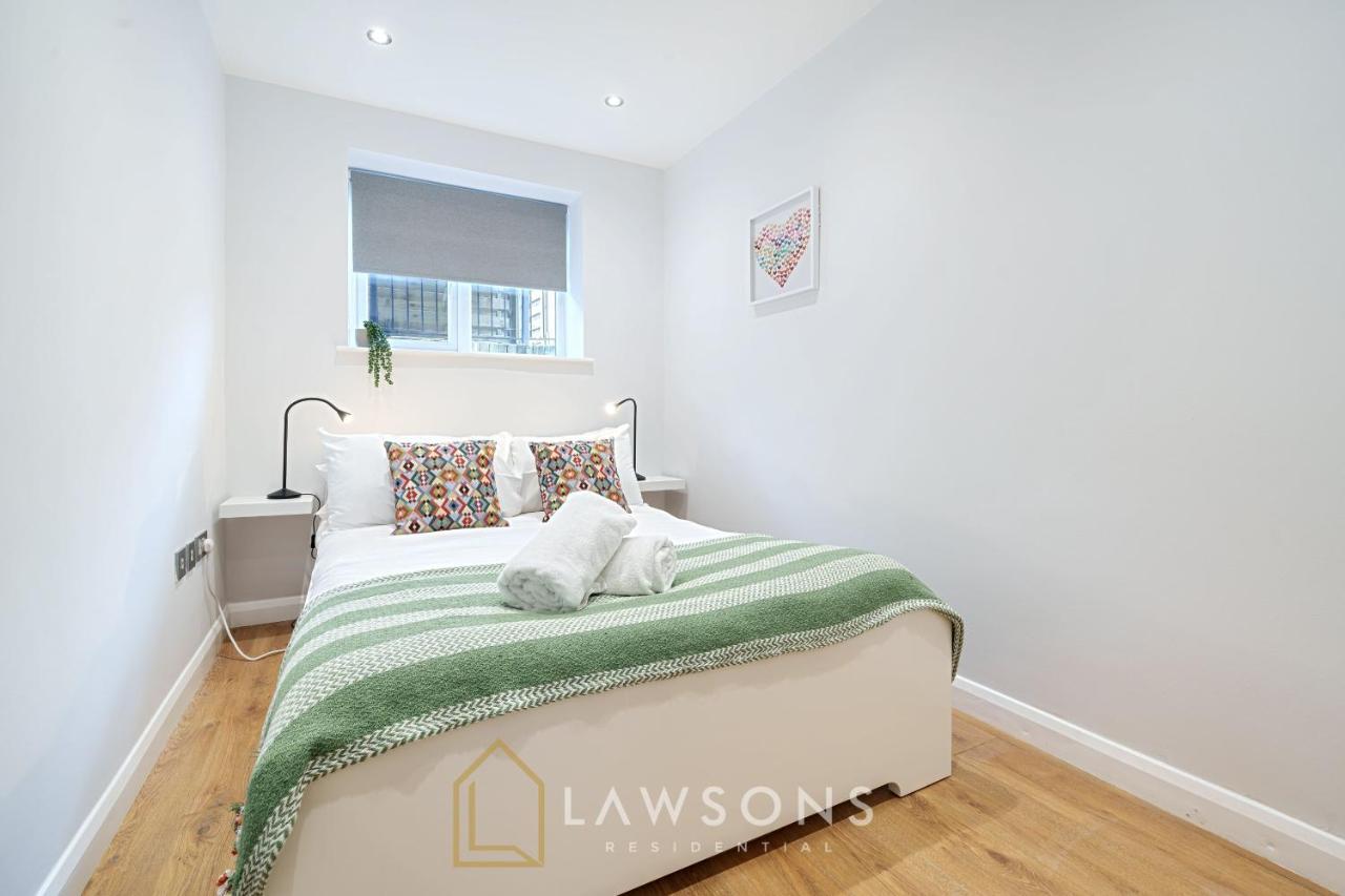 Stylish Living By Lawsons - 3 En Suites Windsor Exterior foto
