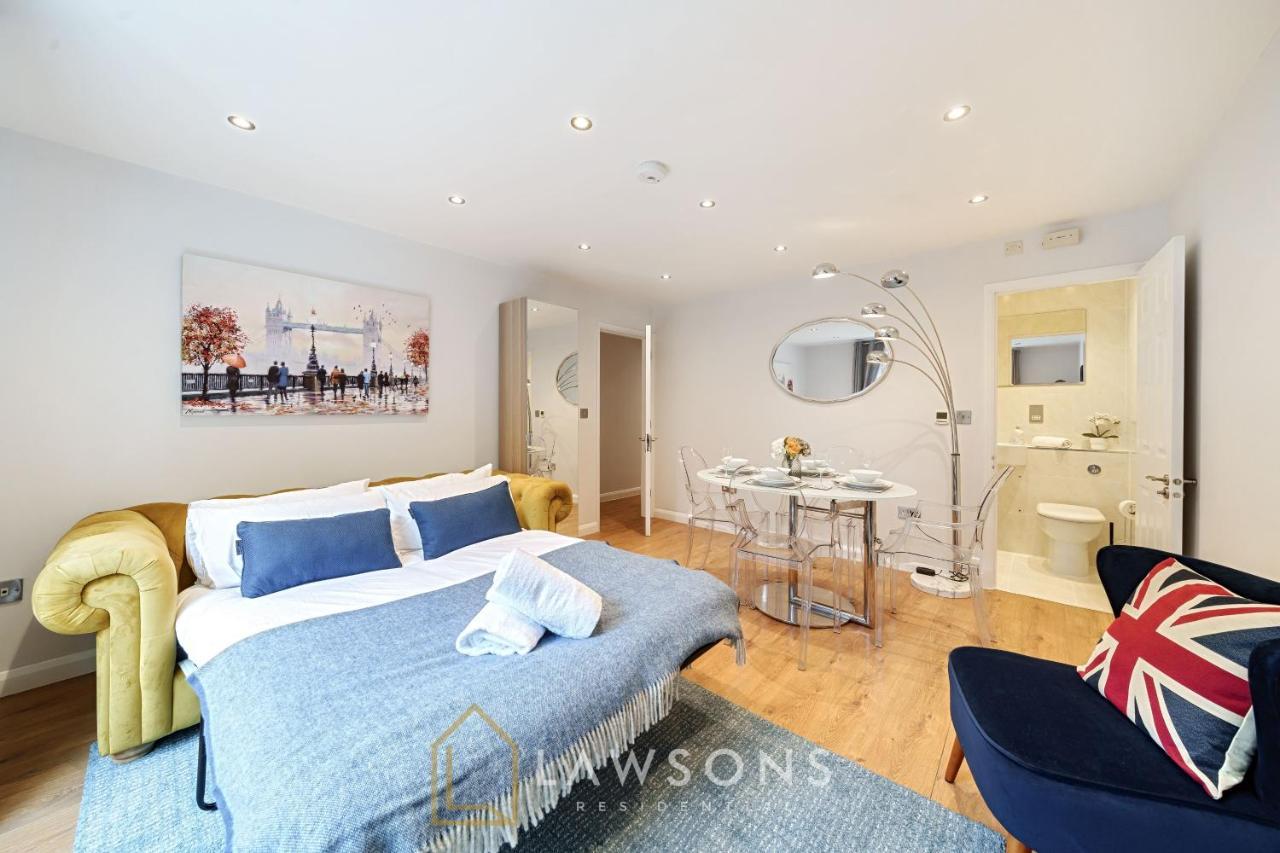 Stylish Living By Lawsons - 3 En Suites Windsor Exterior foto
