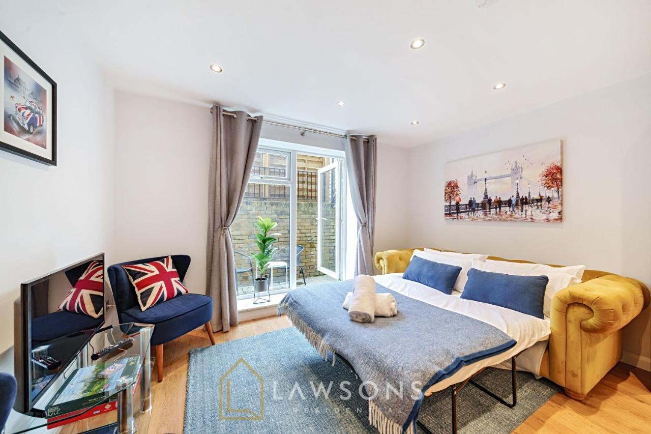Stylish Living By Lawsons - 3 En Suites Windsor Exterior foto